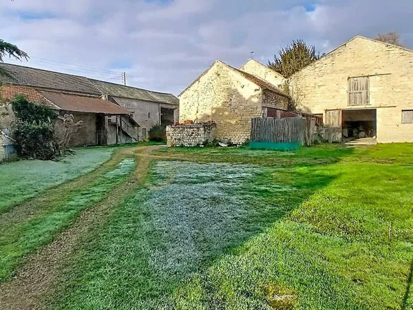 Propriété 730 m² 