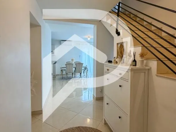 Maison 5 pièces 120 m² 