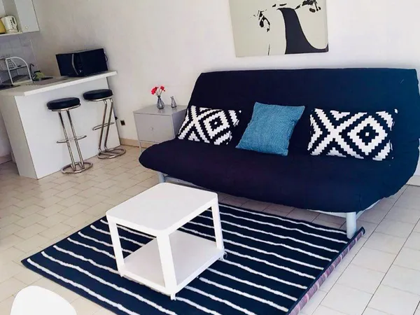Studio meublé 25 m2 proche Facs Timone 