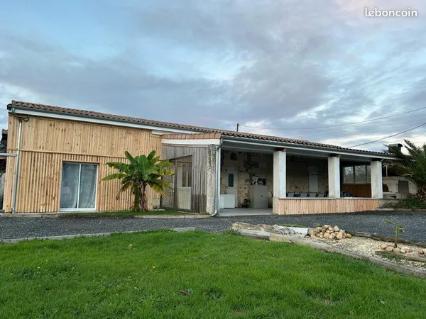 Maison plan pied entièrement rénovée 155m2 