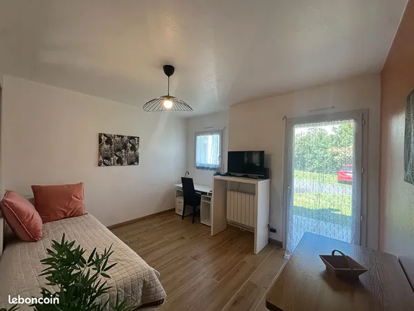 Studio 1 pièce 23 m² 