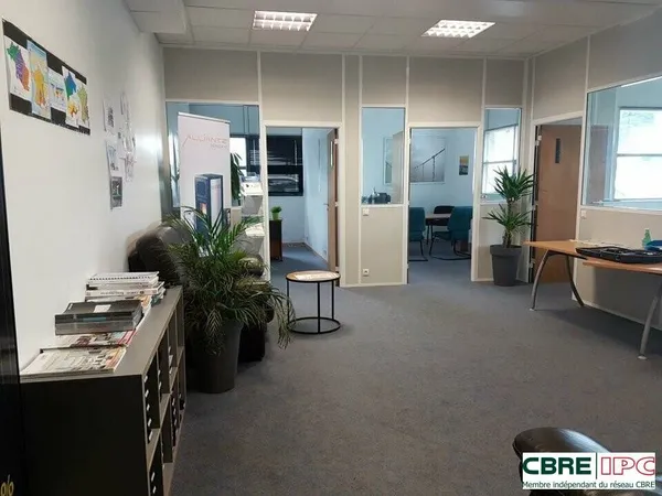 Bureaux 88 m² 