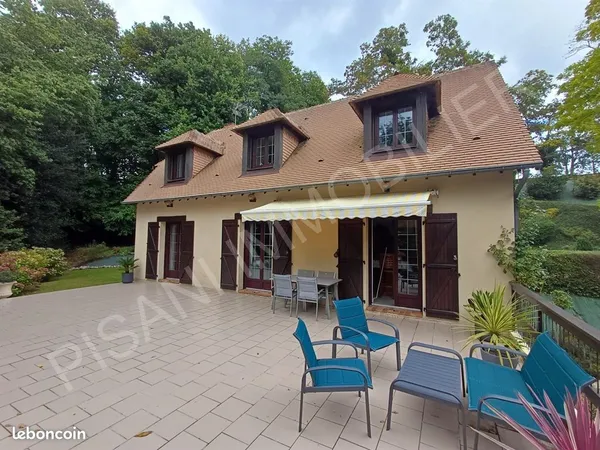Maison 5 pièces 136 m² 