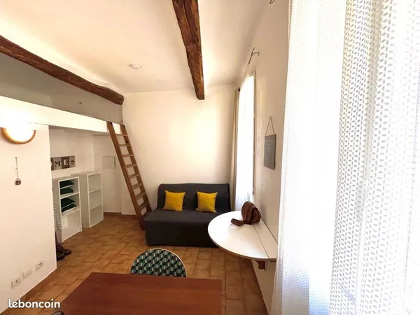 Studio meublé 19 m² - Centre historique Aix-en-Provence - bail étudiant 