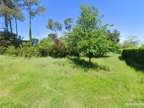 Terrain 800 m² 