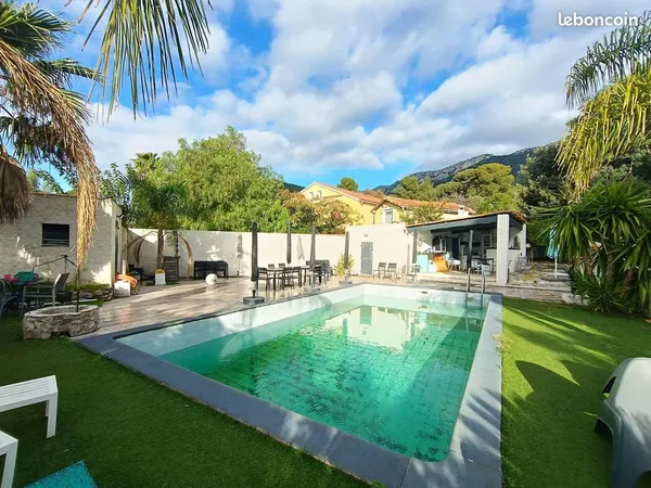 Villa 6 pièces 210 m² 