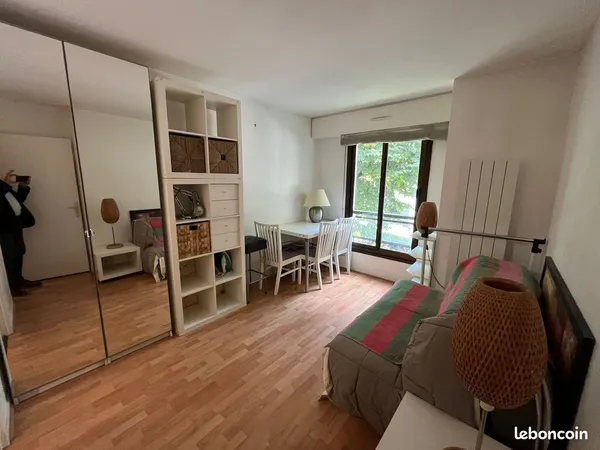 Studio meublé Levallois-Perret métro Anatole France 