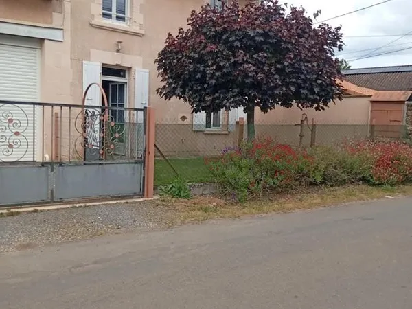 Maison avec jardin 