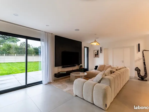Maison 7 pièces 180 m² 