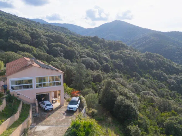 Maison 8 pièces 118 m² 