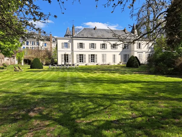 Propose colocation maison 500m² Fontainebleau (77) dans un château - 5 ch 