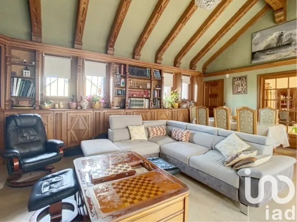 Maison 10 pièces 294 m²