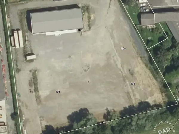 Terrain 12600 m² 
