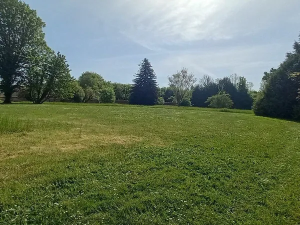 Terrain constructible de 2000m2 