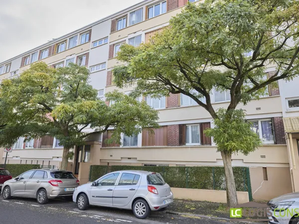APPARTEMENT - RUE ALPHONSE PLUCHET 
