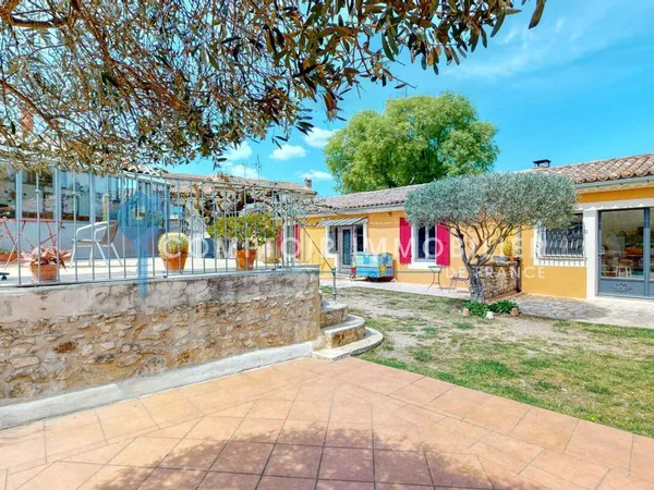 Maison de plain-pied 4 pièces 101 m² 