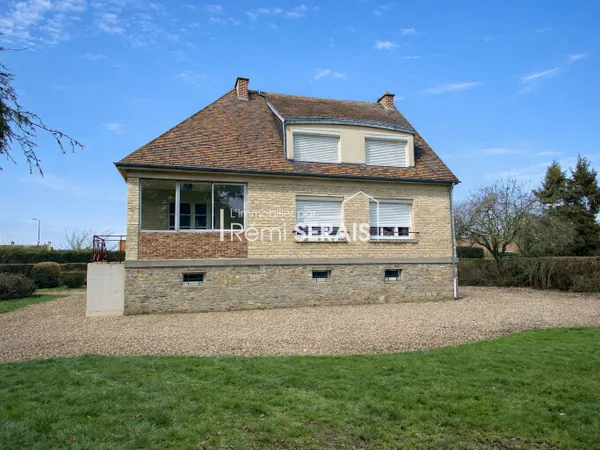 RARE À LA LOCATION - Élégant pavillon avec grand terrain - Aubigny (proche Falaise) 