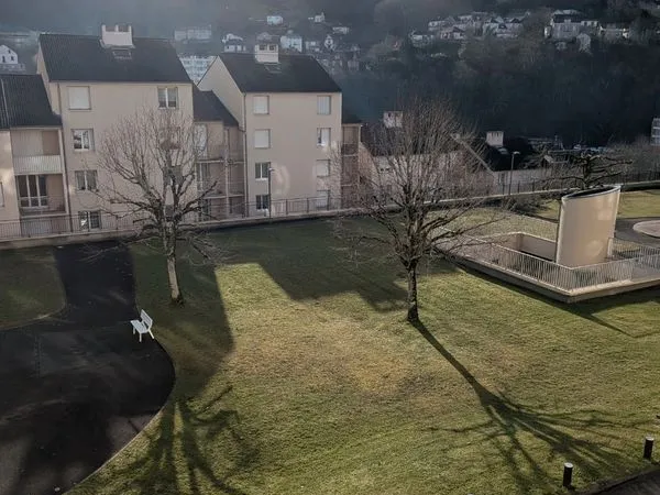 T2 55 m² entièrement rénové-garage-residence Clemenceau 
