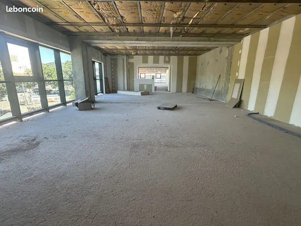 Bureaux 100 m² Manosque 