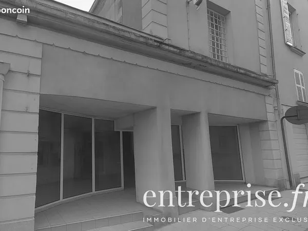 Local commercial 162 m² 