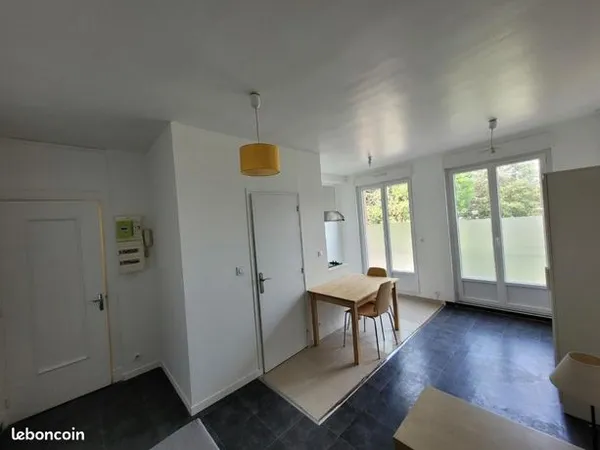 Studio 1 pièce 21 m² 