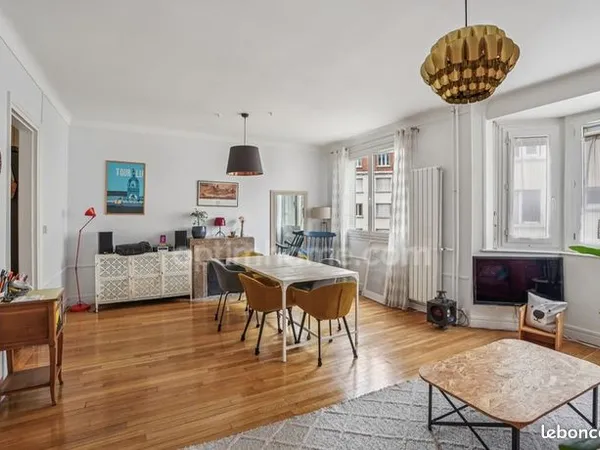 Appartement 4 pièces 83 m² 