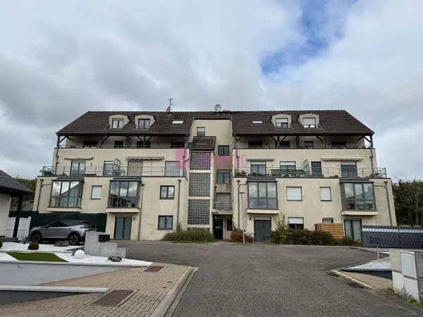 FORBACH Magnifique Duplex avec terrasse 