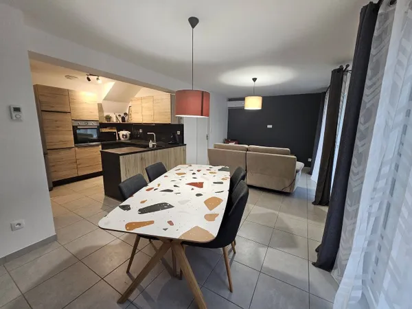 Maison 4 pièces 81 m² 