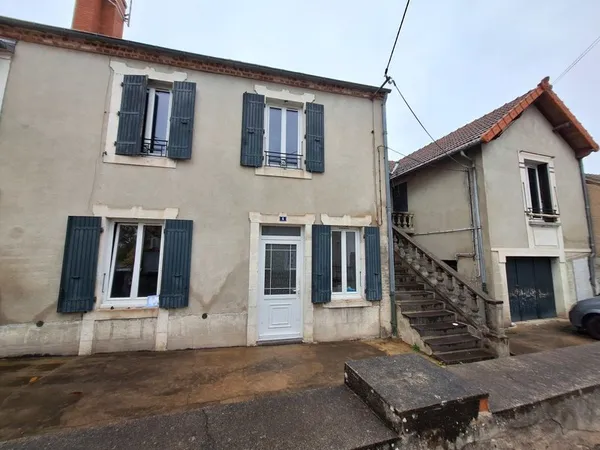 Maison 8 pièces 136 m² 