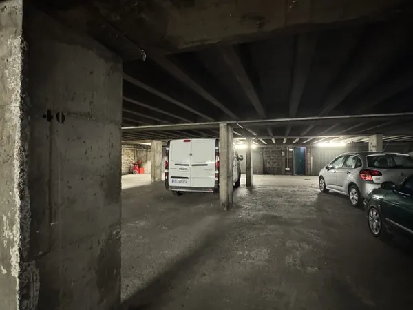 Parking - Garage Location Paris 14e Arrondissement   120€