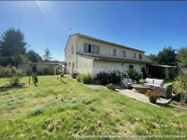 Villa 4 pièces 148 m² 