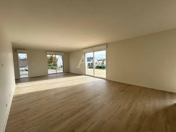 Maison de plain-pied 4 pièces 119 m² 