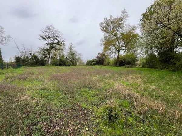 Terrain constructible 4571 m² 