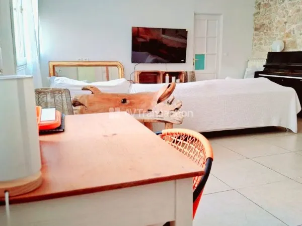 Bel appartement sur cour