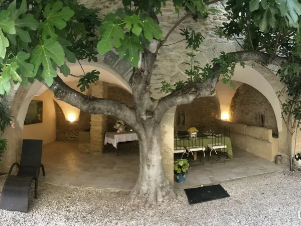Maison 9 pièces 300 m² 