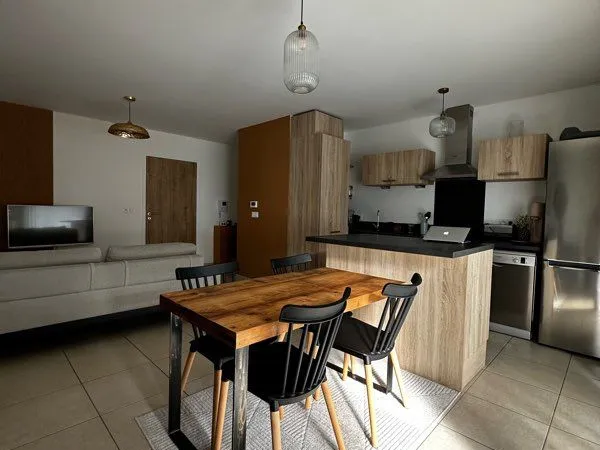 Location T2 meublé 