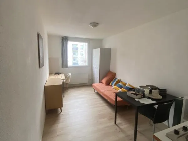Studio 1 pièce 18 m² 