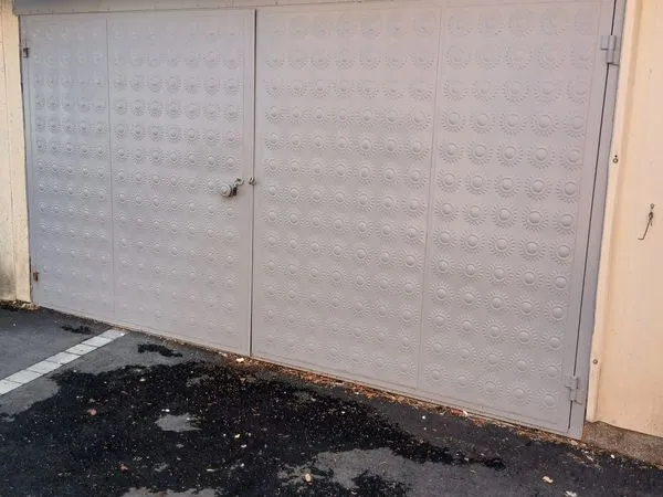 Grand Box 20m2 sécurisé 24h/24h avec caméra de surveillance 