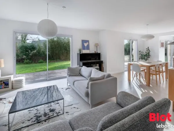 Maison 8 pièces 190 m² 