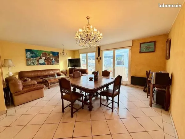 Appartement 5 pièces 92 m² 
