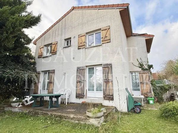 Maison 8 pièces 200 m² 