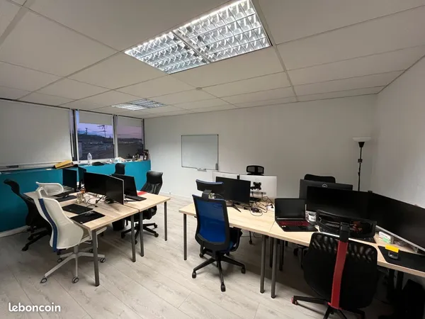 Bureaux 70 m² - Bacalan Bassins à Flots 