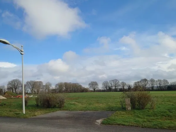 Terrain 633 m² 