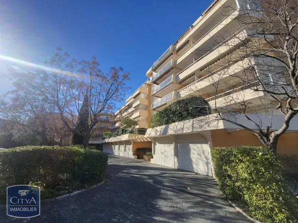 Appartement 4 pièces 92 m² 