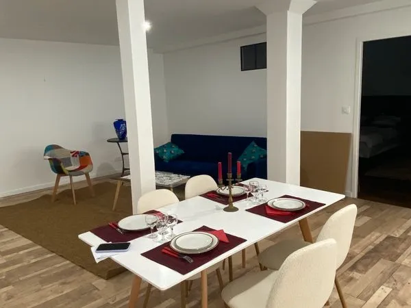Loue appartement meublé de 74 m2 à Saint amand Montrond 