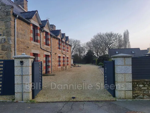 Maison 2 pièces 200 m² 