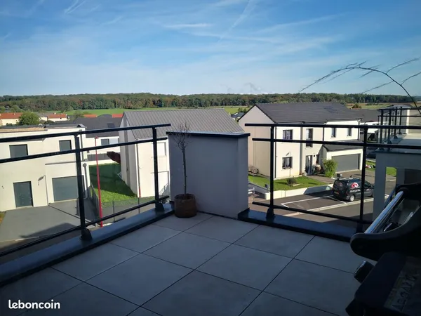 Appartement recent avec terrasse stuckange (57970) - 