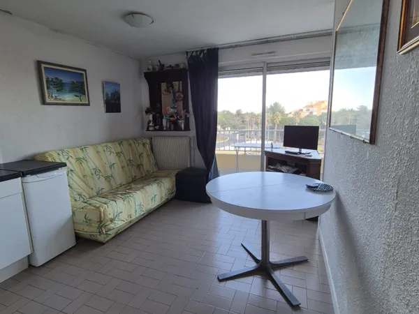 Appartement 28 m2 avec piscine Balcon Parking 