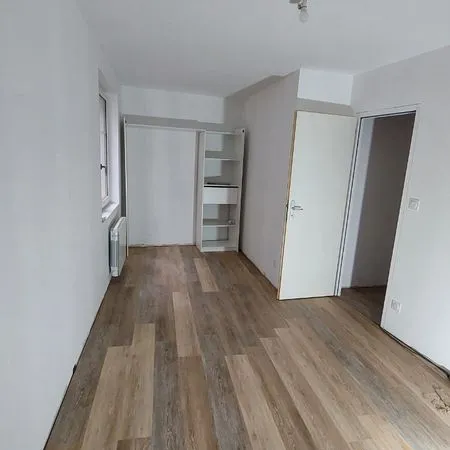 APPARTEMENT T2 HYPER CENTRE NIORT - Rénové 