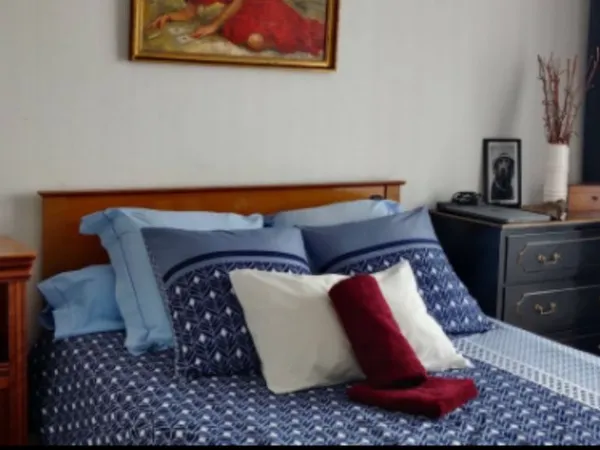 Chambre disponible chez l habitant 